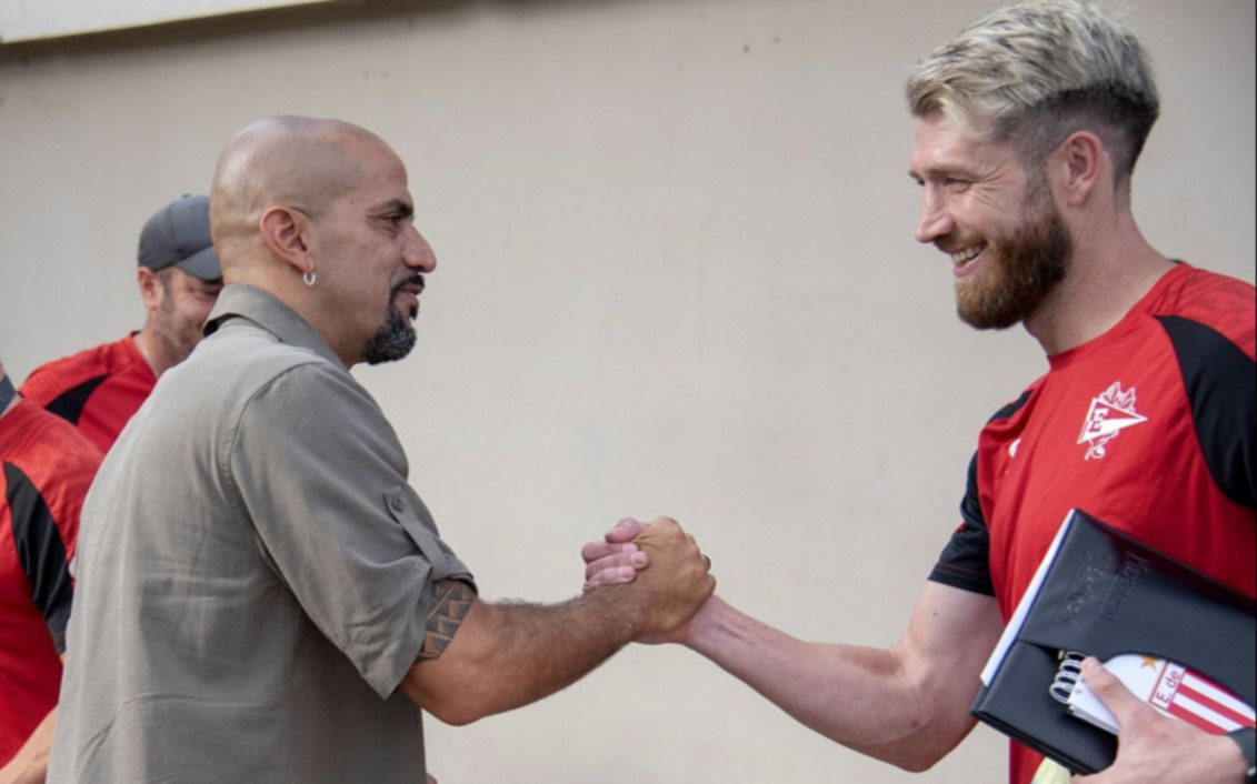 Schunke arrancó la temporada con la Reserva y recibió la visita de Verón