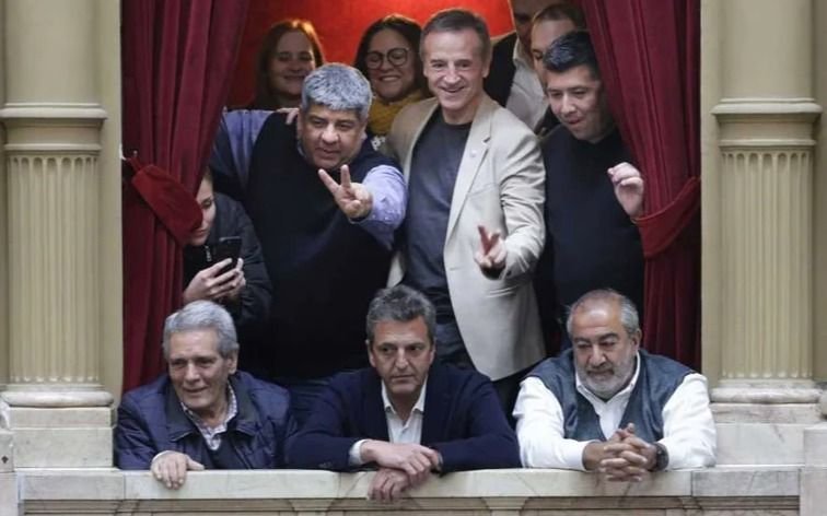 Massa se reunió con la CGT y tomó distancia del "apuro" con el que se convocó a un paro general