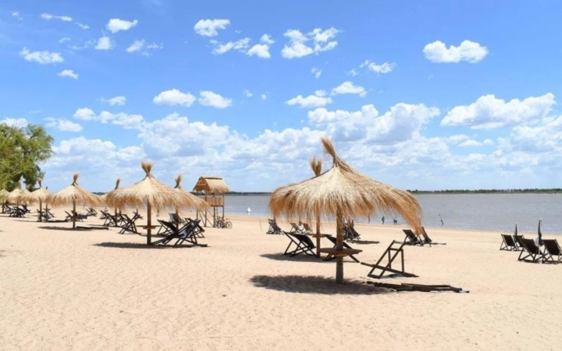 Escapada: la desconocida y oculta playa de arena blanca, a sólo 270 Km de La Plata