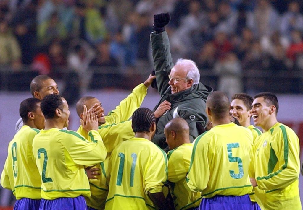 Romario olvidó sus diferencias y lo pone a la altura de Pelé