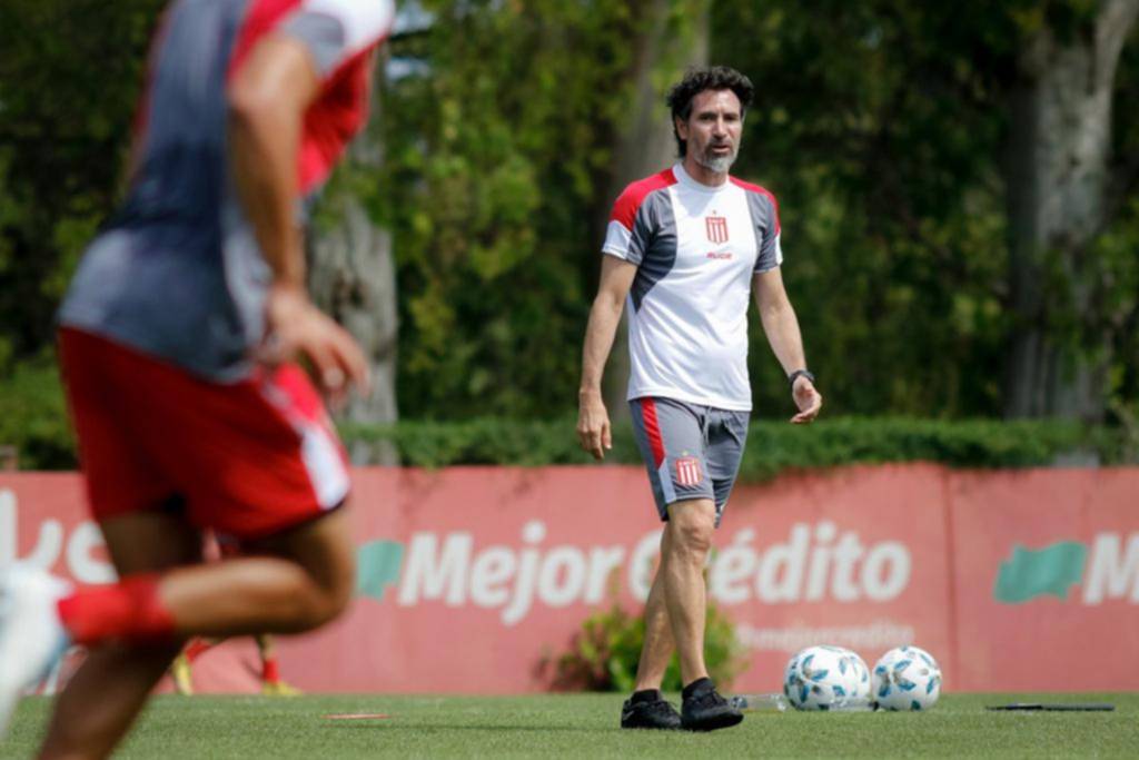 Con billetera gorda, Estudiantes sale a comprar: qué clase de jugadores quiere Domínguez para su equipo