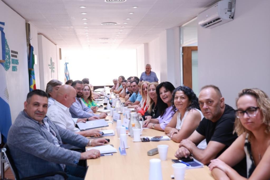 Estatales y docentes, aún sin oferta en la Provincia: cómo sigue la negociación por los salarios