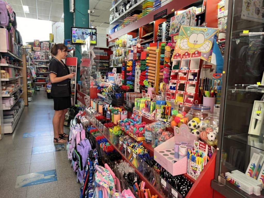 Reyes Magos previsores: llegaron como un anticipo de la canasta escolar