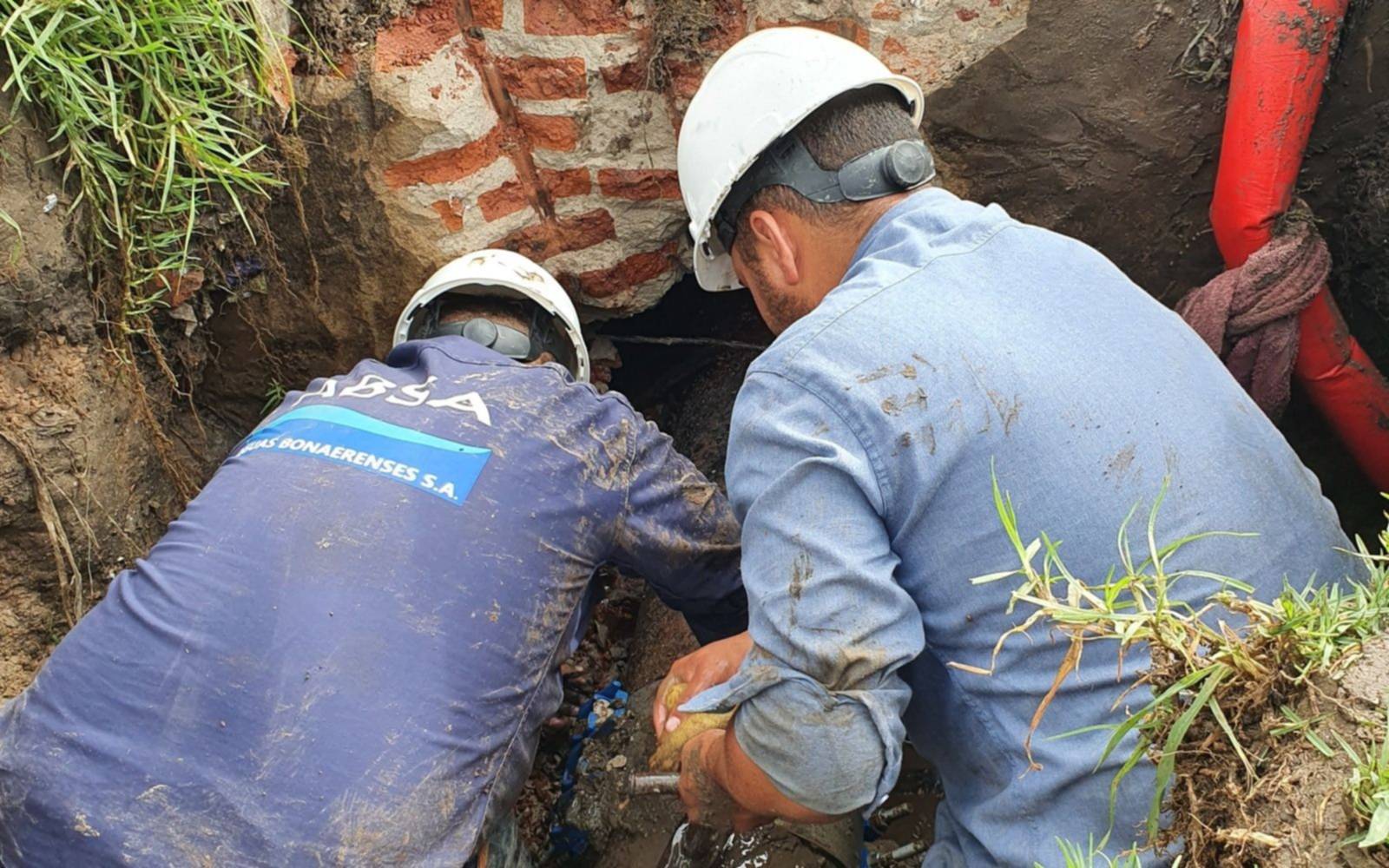 Barrios de La Plata sin agua y sin luz este miércoles 10 de enero: a qué zonas afectan los cortes