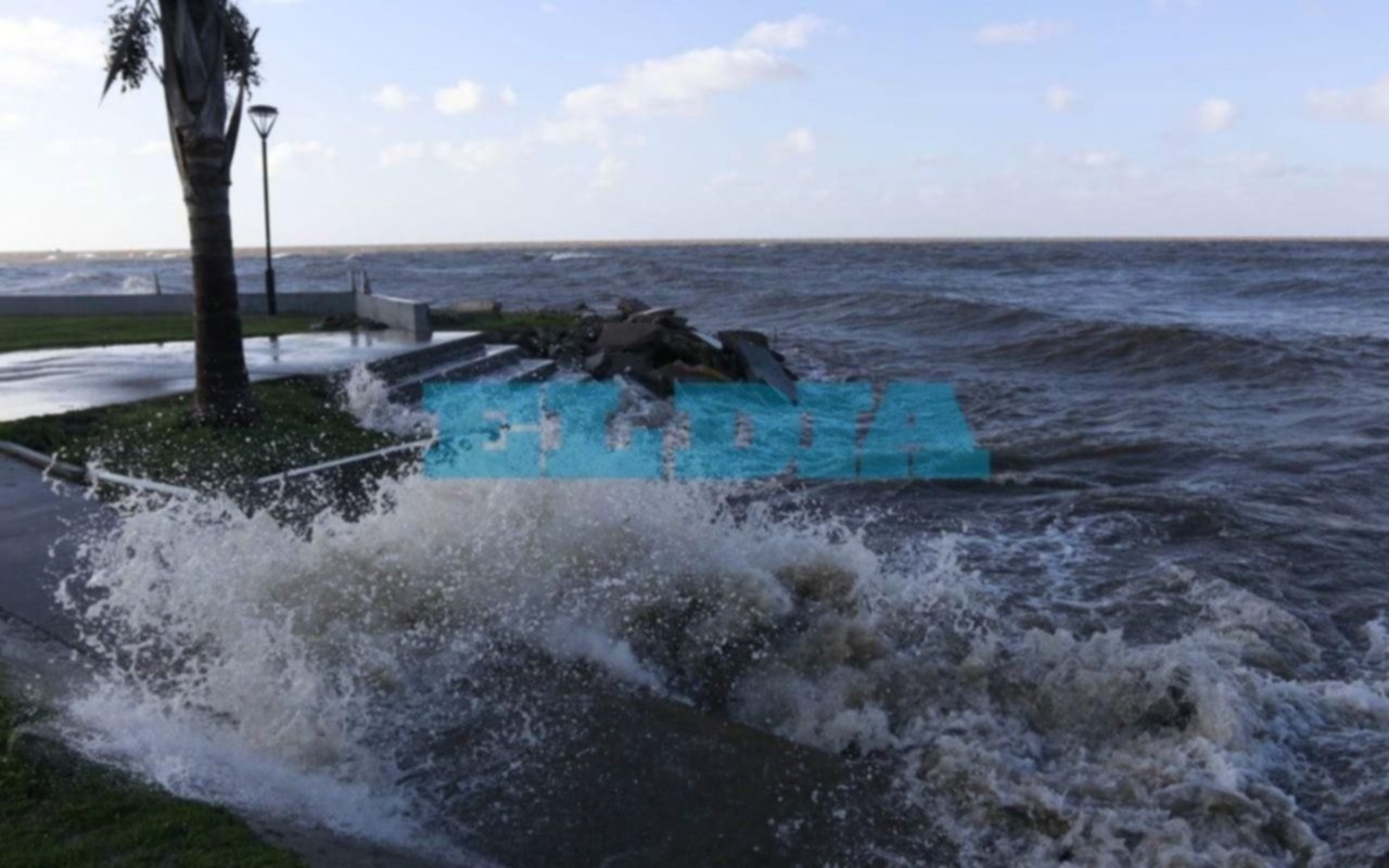 Alertan por crecidas en el Río de la Plata para las próximas horas
