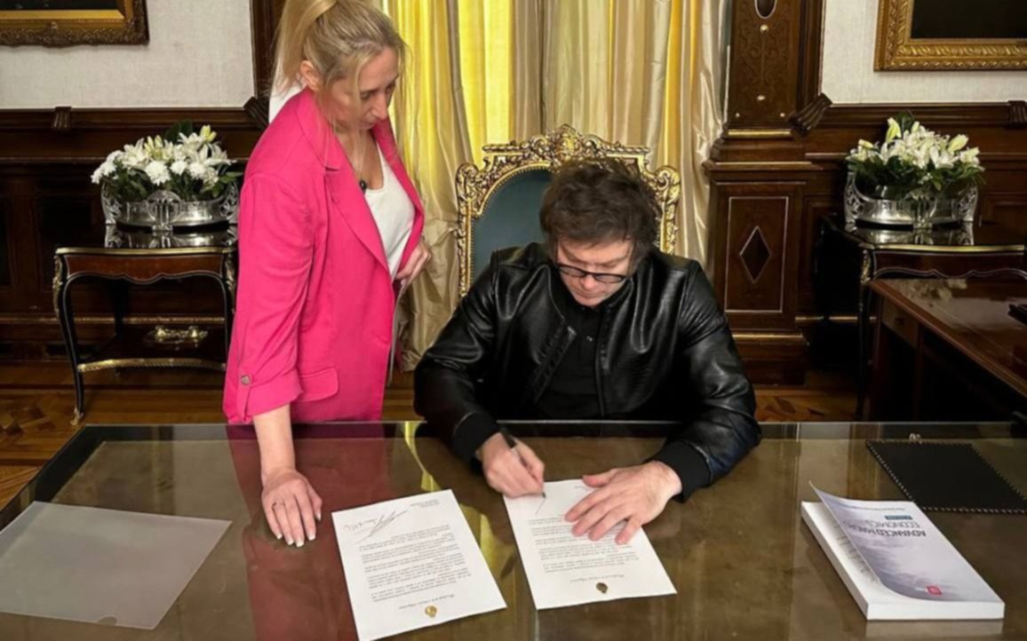 Milei invitó al papa Francisco a venir a la Argentina: "Su presencia contribuirá a la tan deseada unidad"