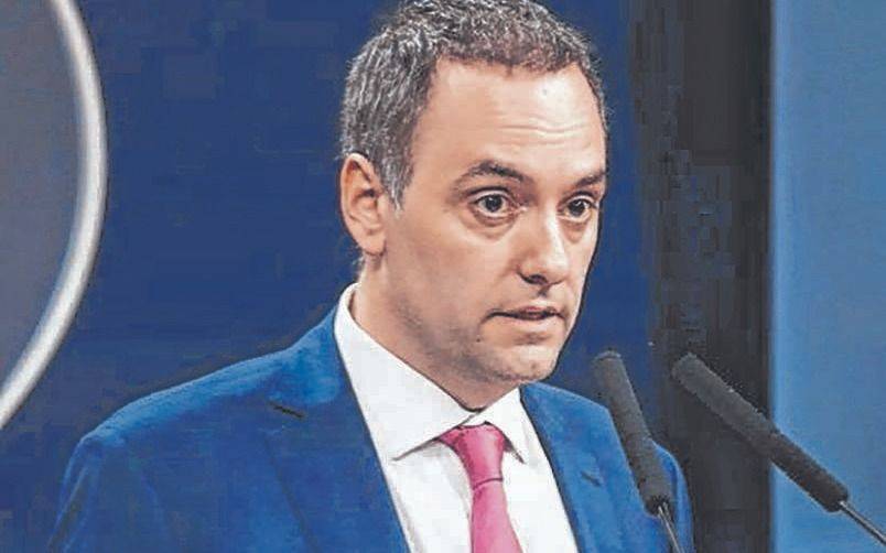 El Gobierno admite que habrá meses con subas de precios de dos dígitos