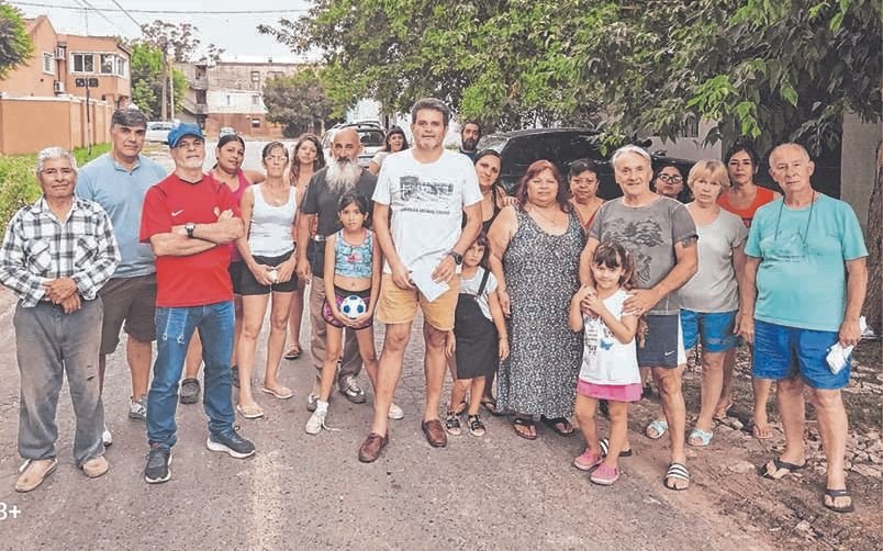 Piden por camiones cisternas para llevar agua a Barrio Aeropuerto