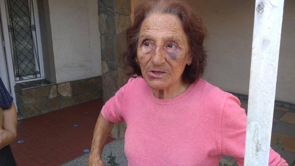 “Puños calientes y panza llena”: no hubo piedad en un asalto a una jubilada