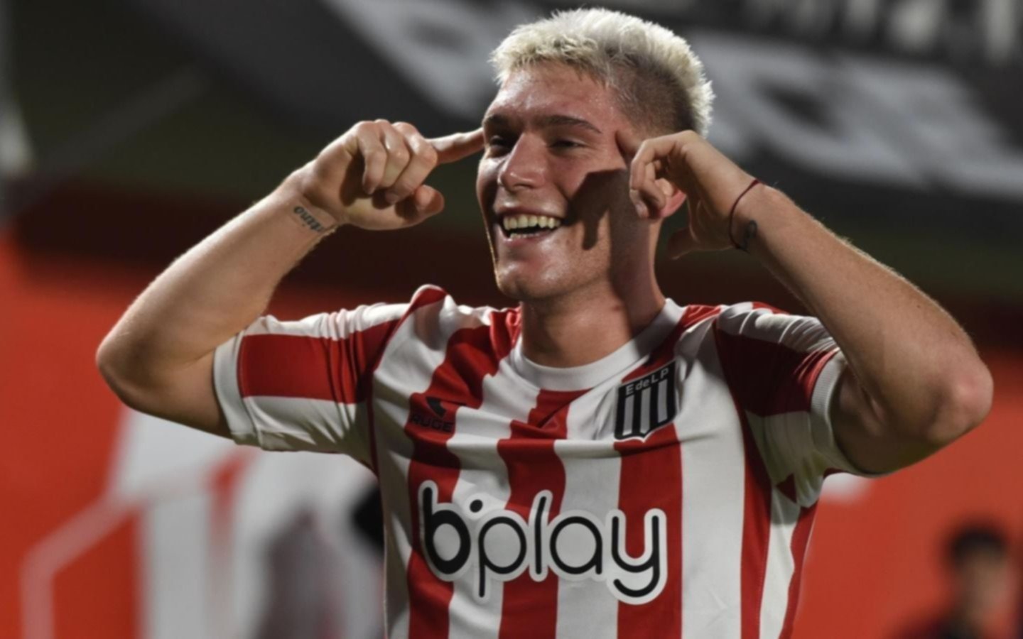 ¿Se marcha Rollheiser?: Benfica insiste en llevarse al jugador en este mercado de pases
