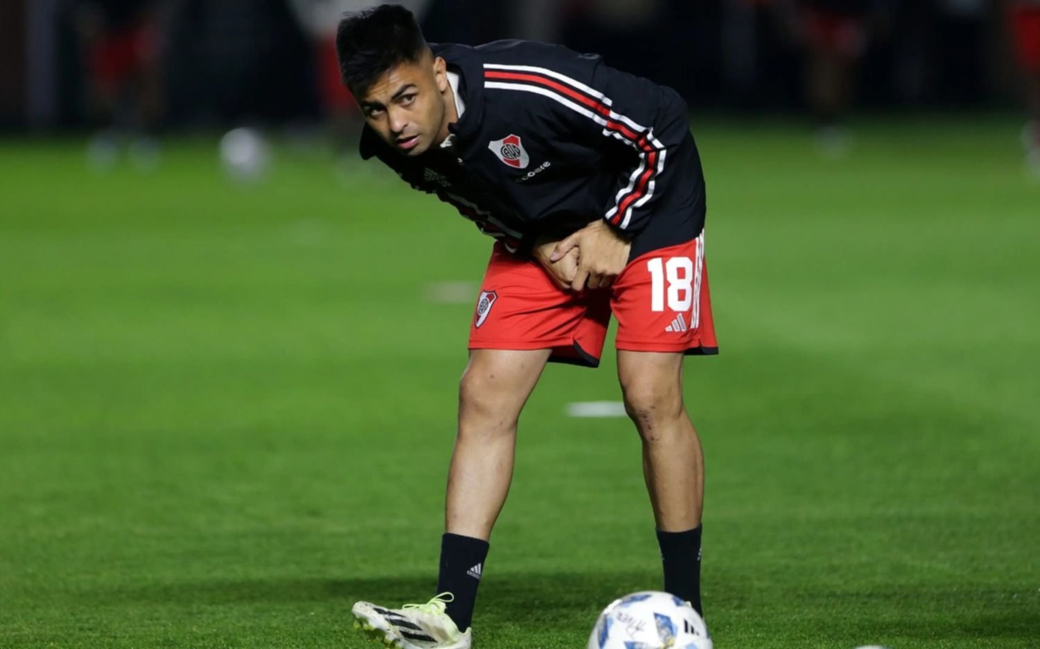 Dolor de cabeza para Demichelis: Gonzalo "Pity" Martínez sufrió una grave lesión y estará varios meses inactivo
