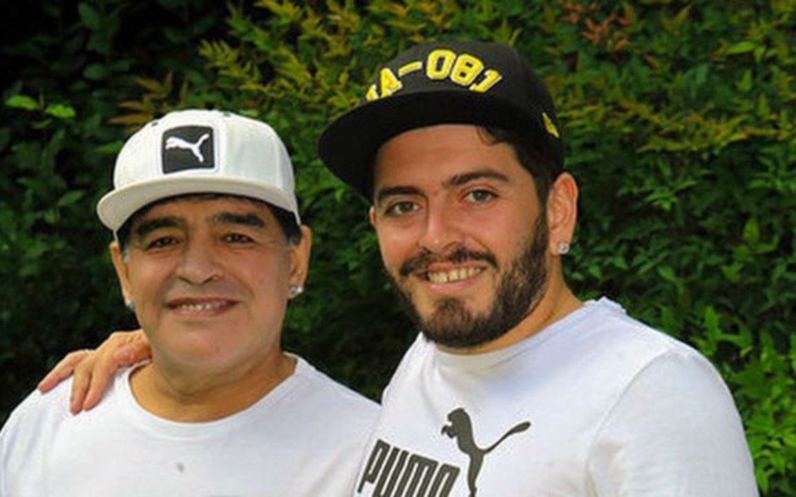"Mataron y abandonaron a mi padre": tremenda acusación del hijo de Diego Maradona