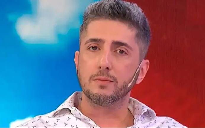 Sin piedad: Jey Mammon le pegó duro a colegas con nombre y apellido