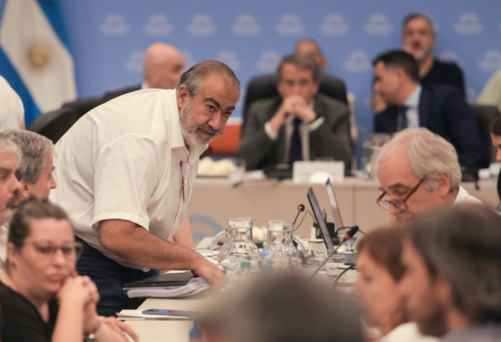 Pulseada por el paro general: el Gobierno descontaría el día y la CGT ratificó la huelga del 24