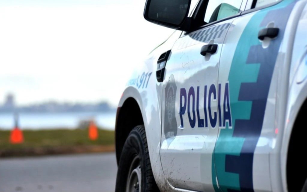 Cambios de jefes policiales en La Plata y una mujer por primera vez al mando de la Comisaría principal