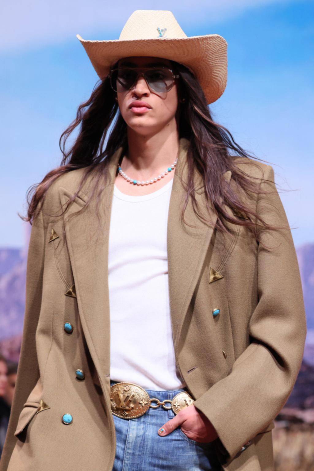 Pharrell Williams sacó a pasear por el Lejano Oeste a Louis Vuitton en su colección