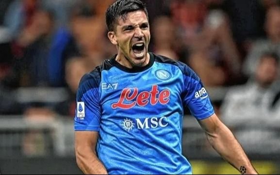 Napoli eliminó a Fiorentina con un gol de Gio Simeone