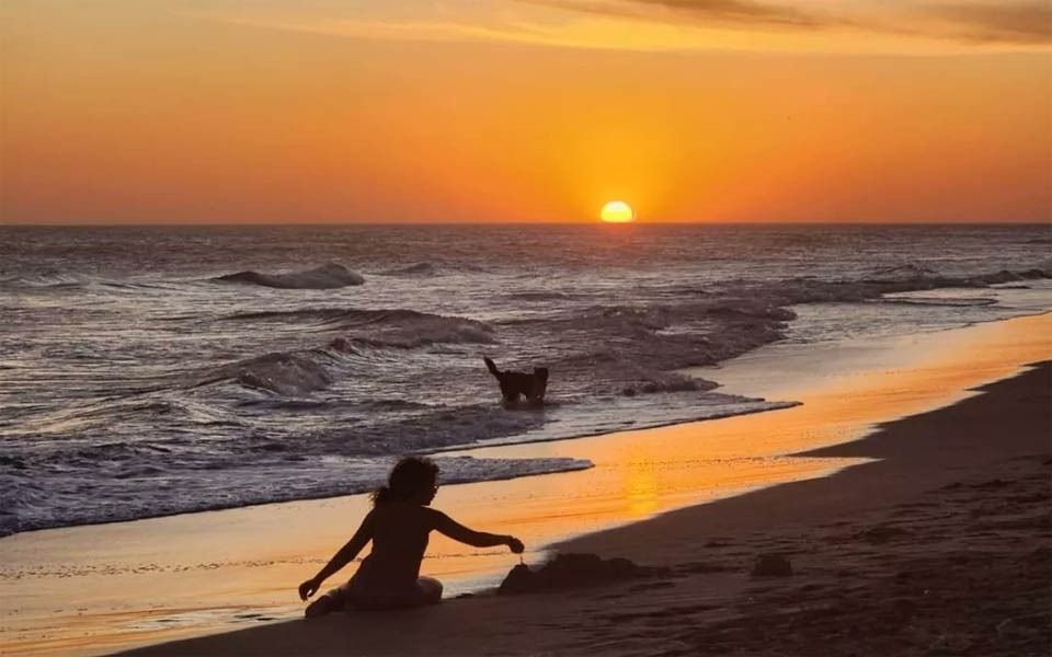 Escapada: un balneario secreto de playas inmensas y atardeceres increíbles a 6 horas de La Plata