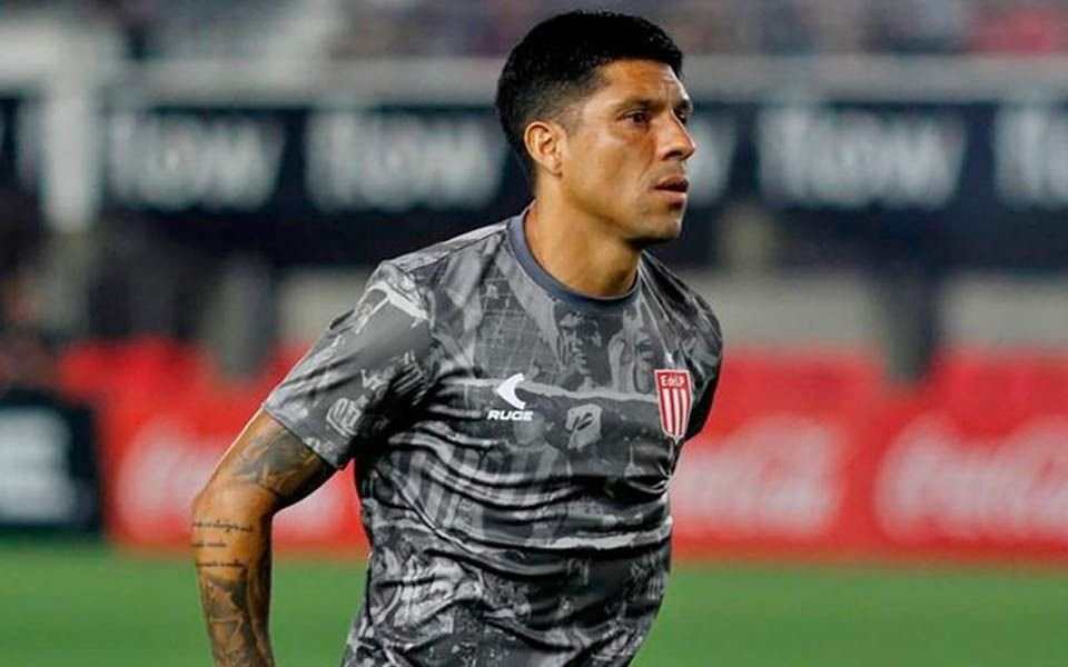 VIDEO. ¡Tremendo ovación! Enzo Pérez pisando el césped de 1 y 57