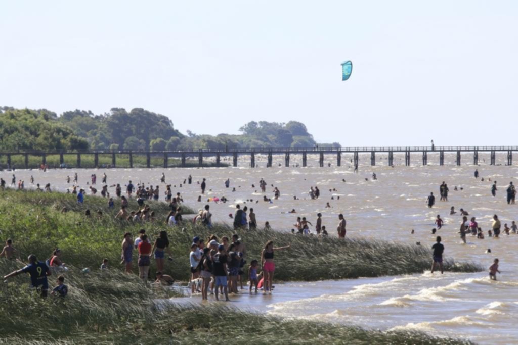 Playas a pleno en la Región para enfrentar el calor