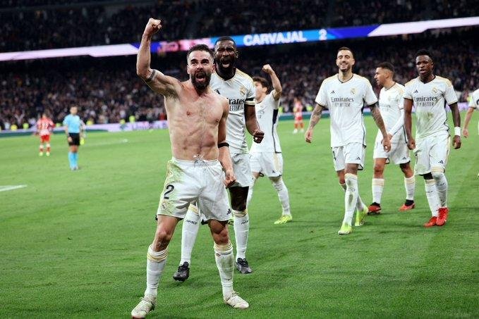 Real Madrid ganó con escándalo y sigue segundo