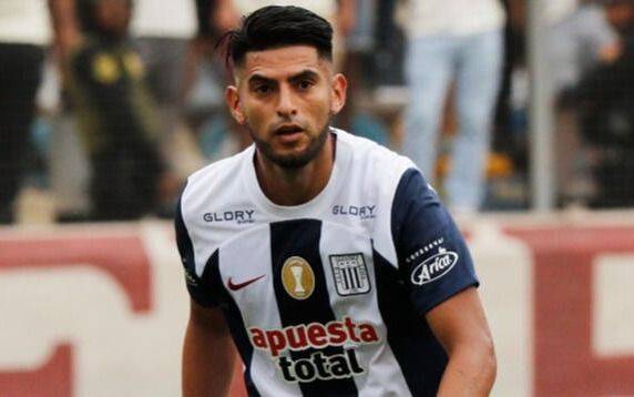 El peruano Carlos Zambrano no quiere volver a nuestro país por razones económicas
