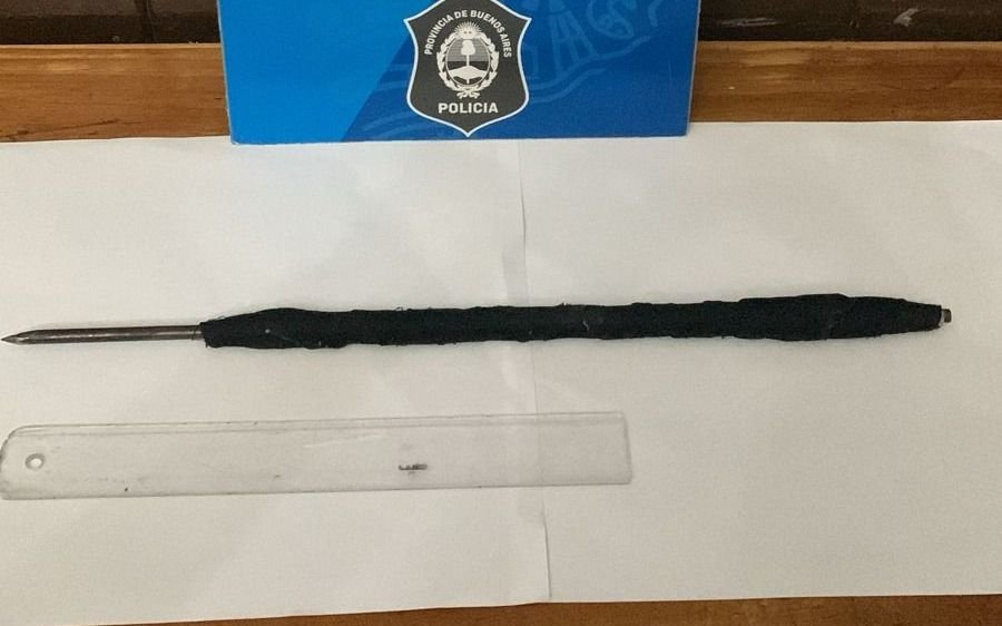 Otra de "trapitos" en La Plata: no le dieron dinero, amenazó al dueño del auto y terminó preso