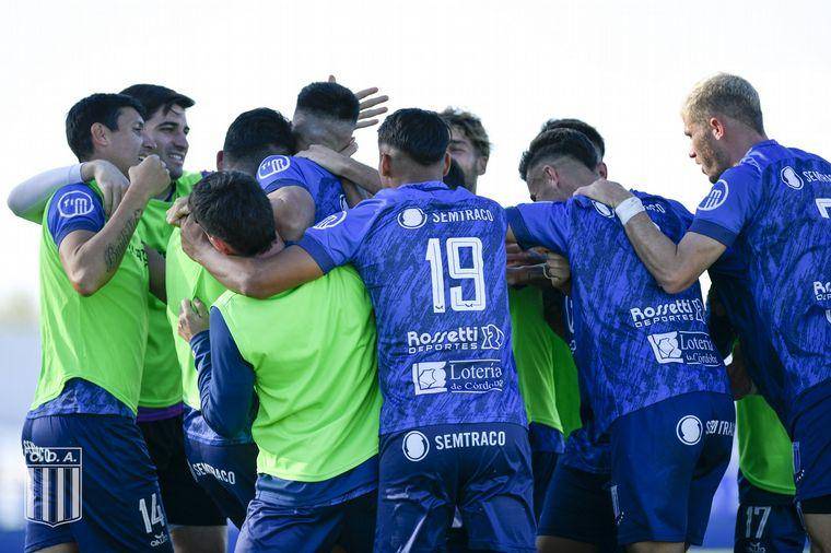 Viene para jugar con Estudiantes y quiere la camiseta de Enzo