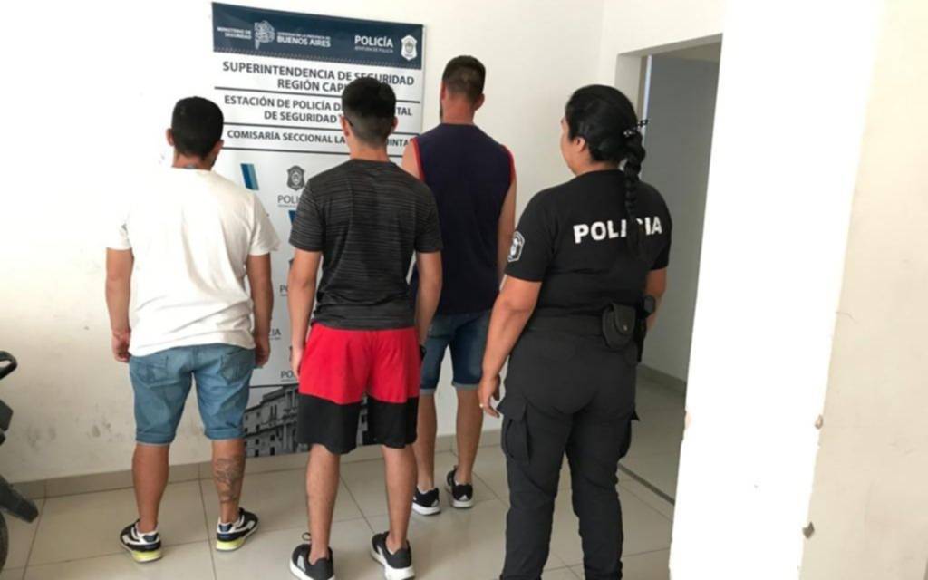 Vendedores ambulantes violentos: tres detenidos en La Plata
