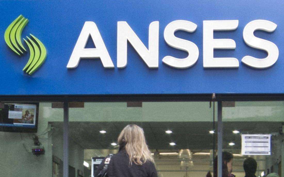 Anses anunció un bono de $55.000 en febrero 2024: quiénes lo pueden cobrar