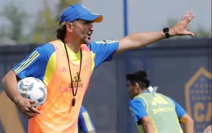 Con la vuelta de Fabra, Martínez define el equipo para el debut ante Platense