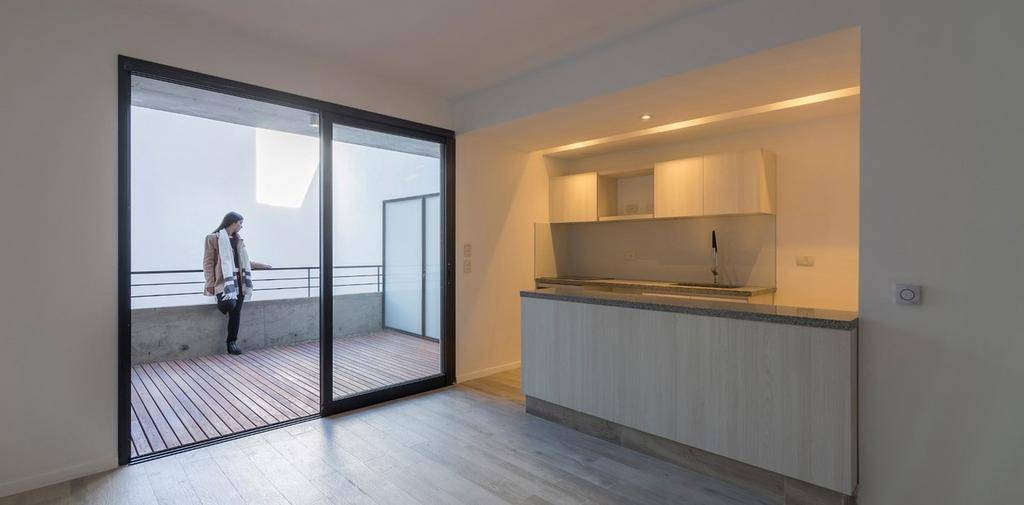 Independizarse, ¿misión posible? Cuánto cuesta dejar “la casita de los viejos” y qué hay que prever