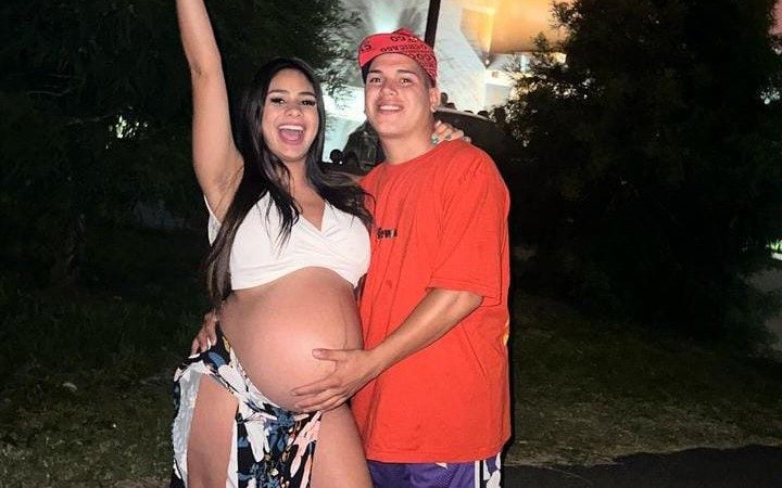 "Dos gorditas chanchonas”: las primeras fotos de las gemelas con los ex GH, Daniela Celis y Thiago Medina