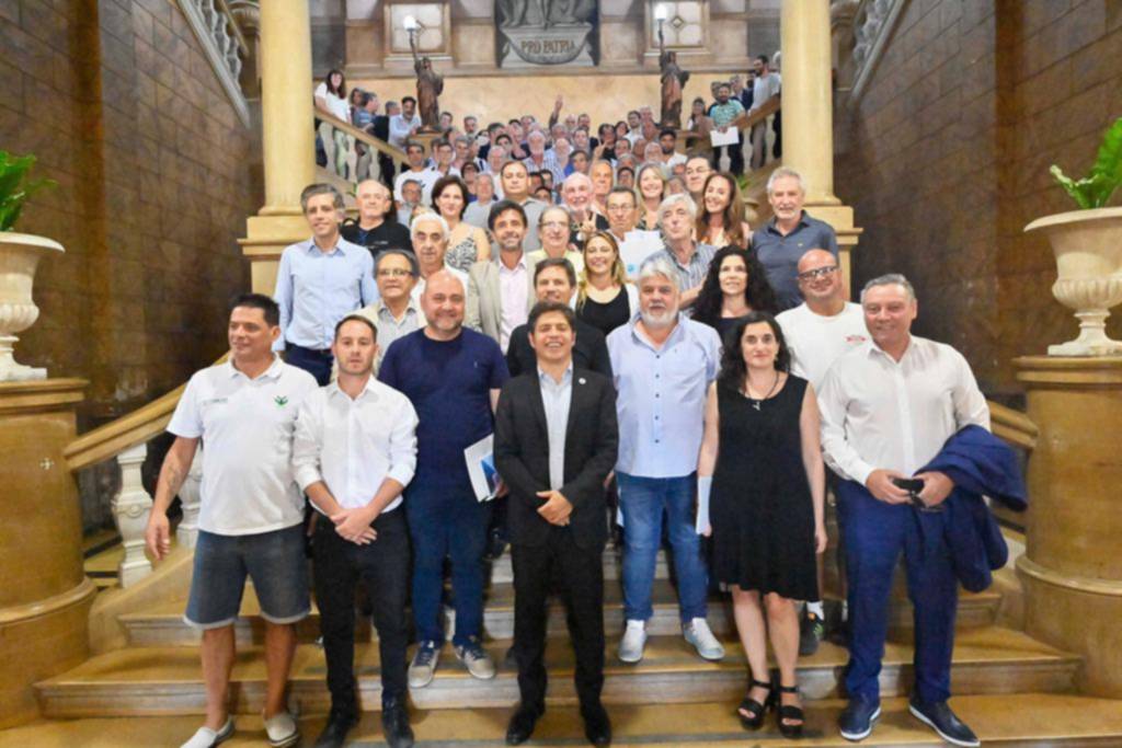 Kicillof, duro con Milei: “Impulsa un industricidio”