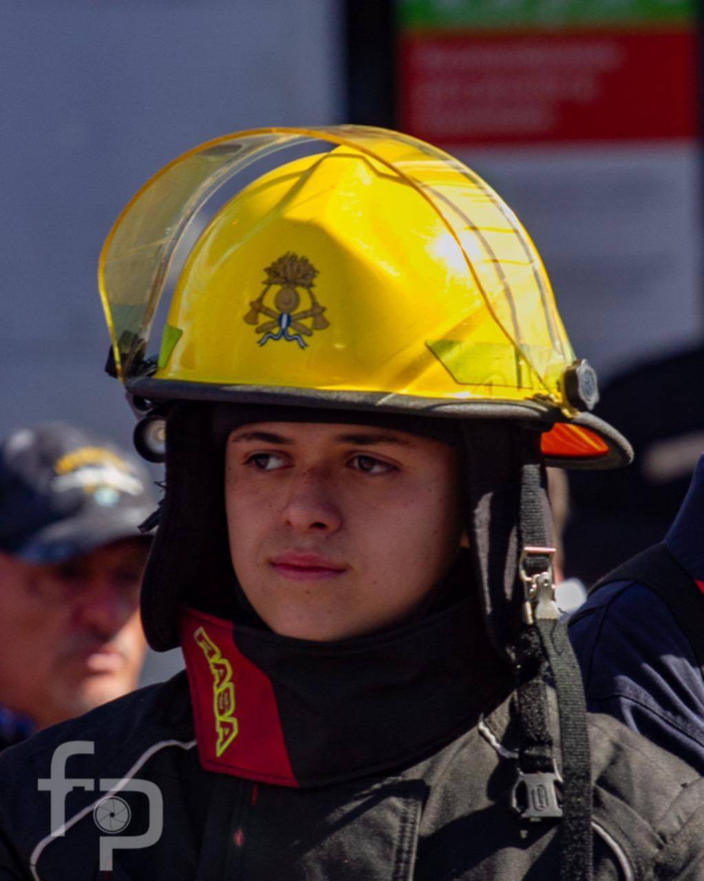Con RCP un joven bombero salvó a un hombre