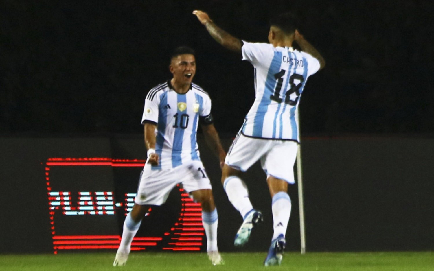 La Selección Argentina Sub- 23 goleó a Chile por la cuarta fecha del Preolímpico