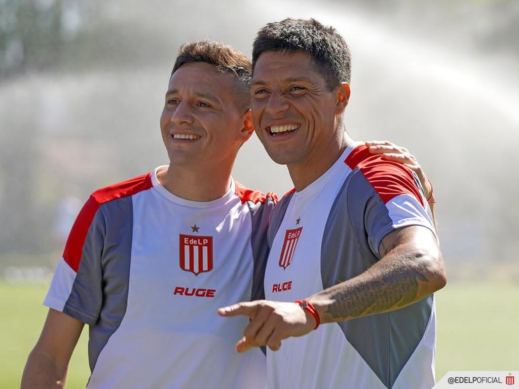 Domínguez piensa el once para viajar a Santa Fe