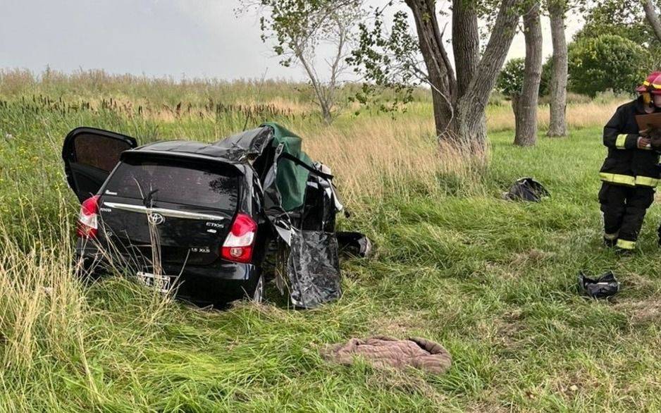 Murió una familia de La Plata tras chocar en la Ruta 11: iban a 160 km/h y hay otros dos heridos graves