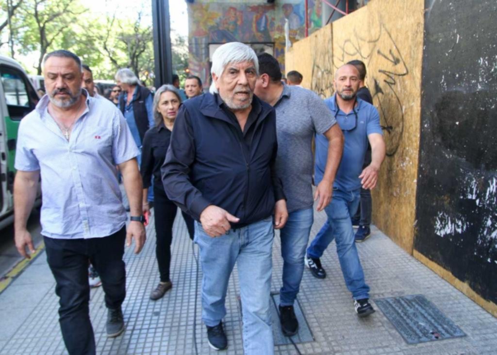 Camioneros aceptó un ajuste en su paritaria