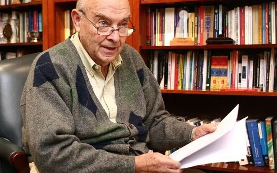 “Apreciación exagerada” del peso: Domingo Cavallo alertó a Javier Milei por el manejo del tipo de cambio