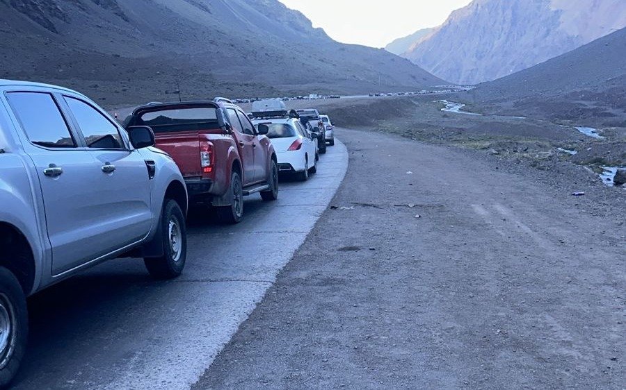 Aluvión de argentinos para vacacionar en Chile: más de 9 horas de demora en el Paso Cristo Redentor