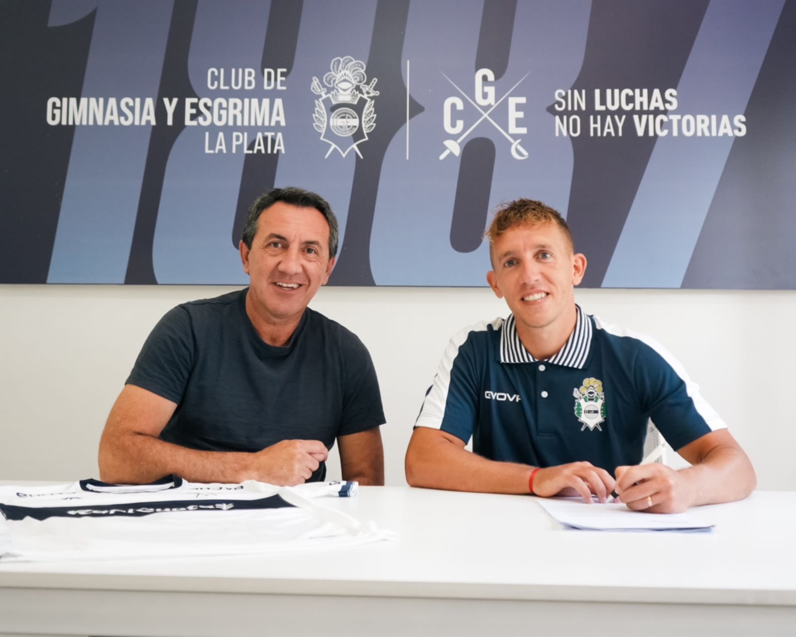 Pablo De Blasis renovó su contrato en Gimnasia por una temporada