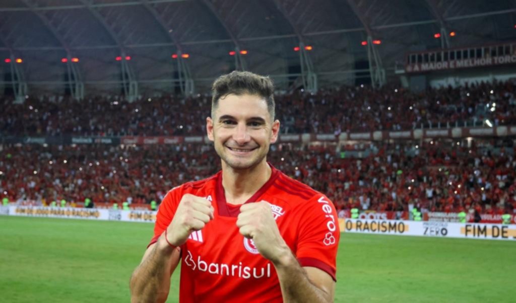 Cerrado Alario y a la espera de más nombres