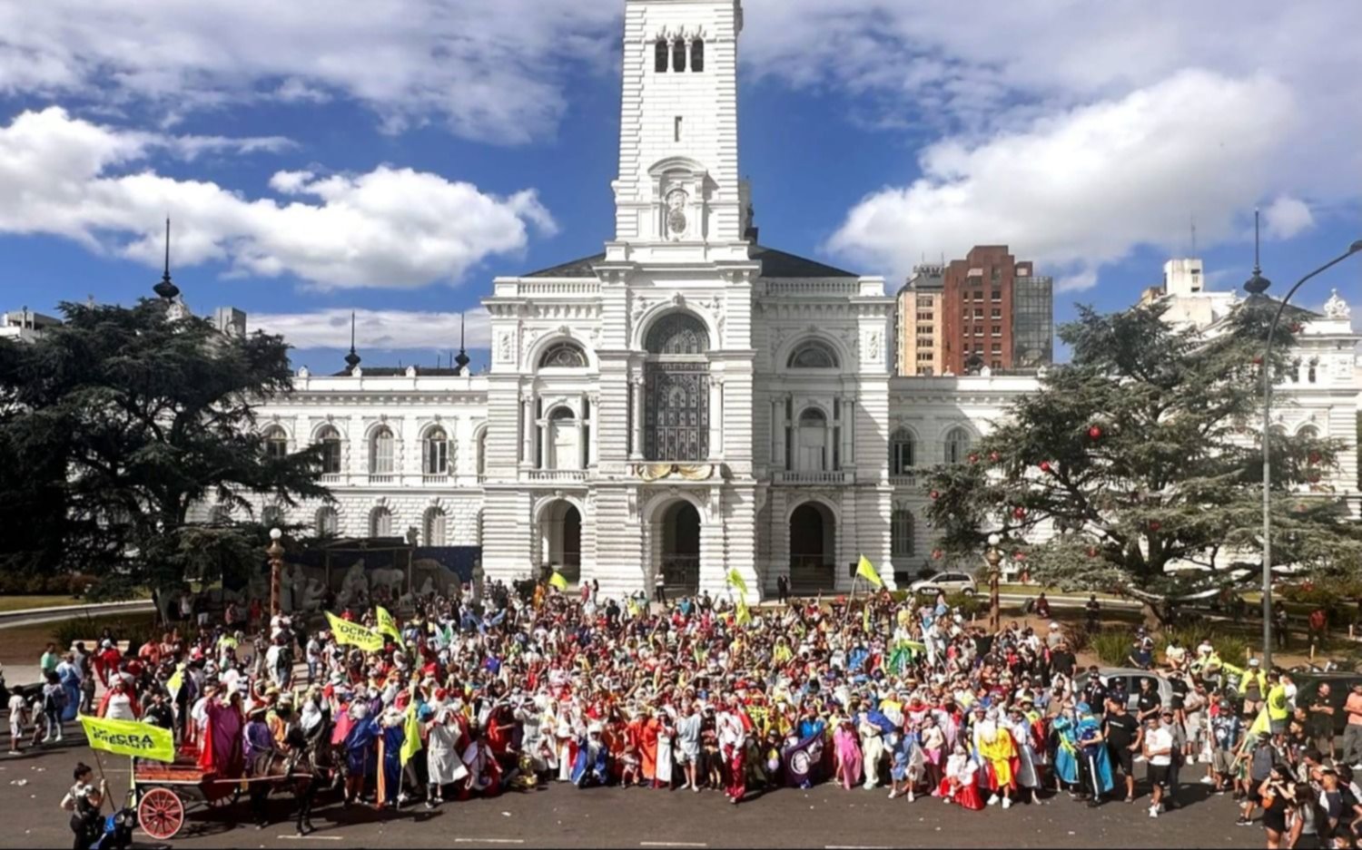 Fotos | En La Plata, más de 600 Reyes Magos entregaron miles de juguetes y golosinas para niños