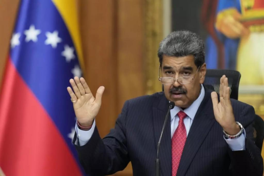 Con fuertes medidas de seguridad, Maduro se prepara para reasumir