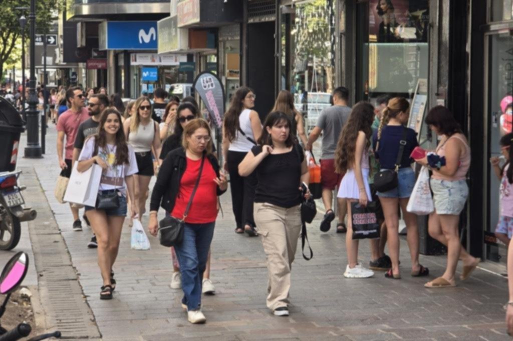 Impulsadas por el clima navideño, las ventas minoristas crecieron un 17,7%