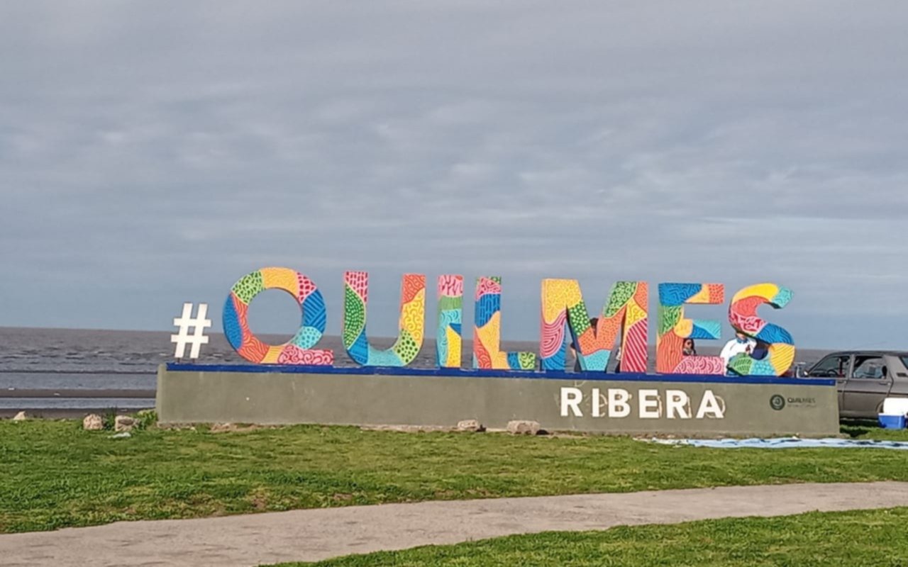 Martes con viento y calor en Quilmes 