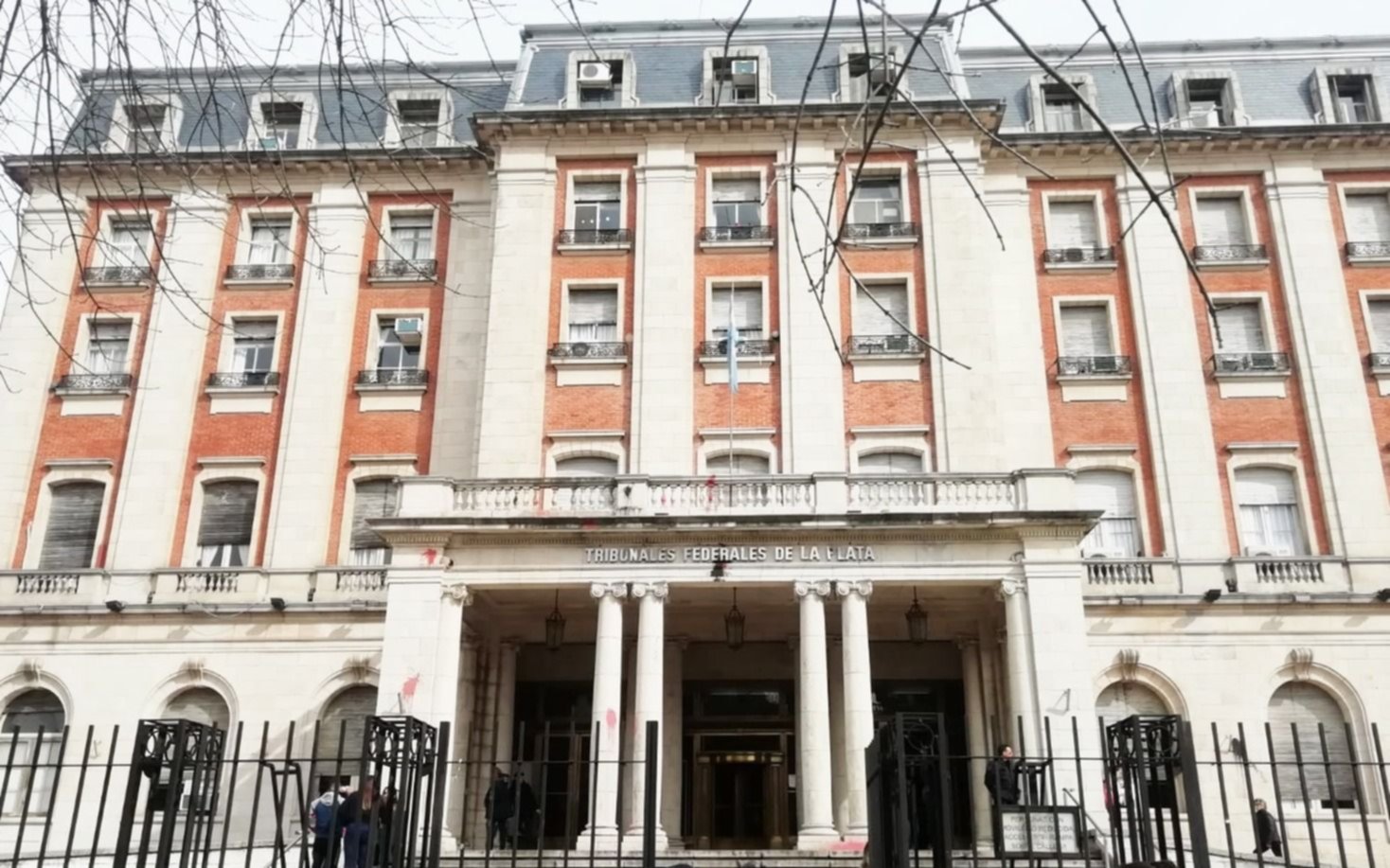 Uno por uno: los 24 partidos políticos de Provincia que podrían perder la personería jurídica y no competir en las elecciones 2025