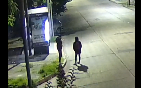 Cámaras y rápida acción policial frustran robo de autopartes en Bernal Oeste