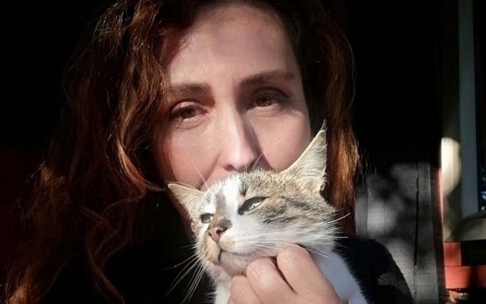 Juego sexual y muerte en La Plata: la familia de la mujer que murió en la casa de Julio Moura negó que hubiera una relación formal